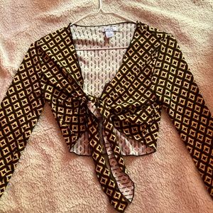 Route 21 rap round or tie in the front brown pattern blouse